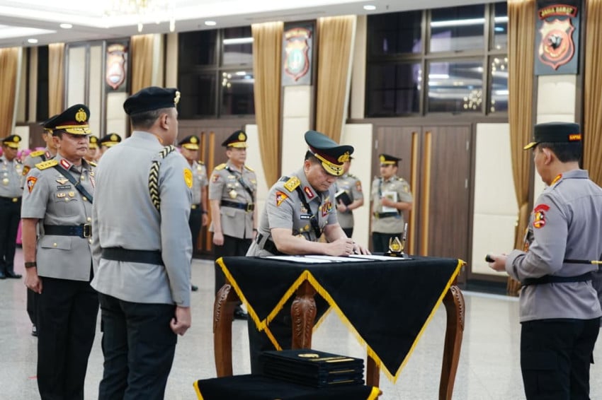 Rotasi Strategis Polri: Kapolri Pimpin Sertijab di Mabes, Fadil Imran Pensiun